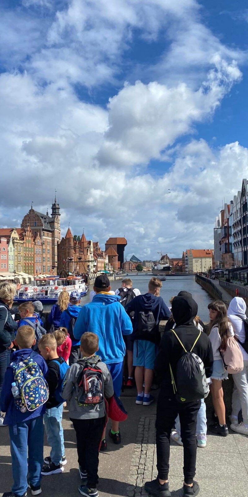 received_1254646881970300