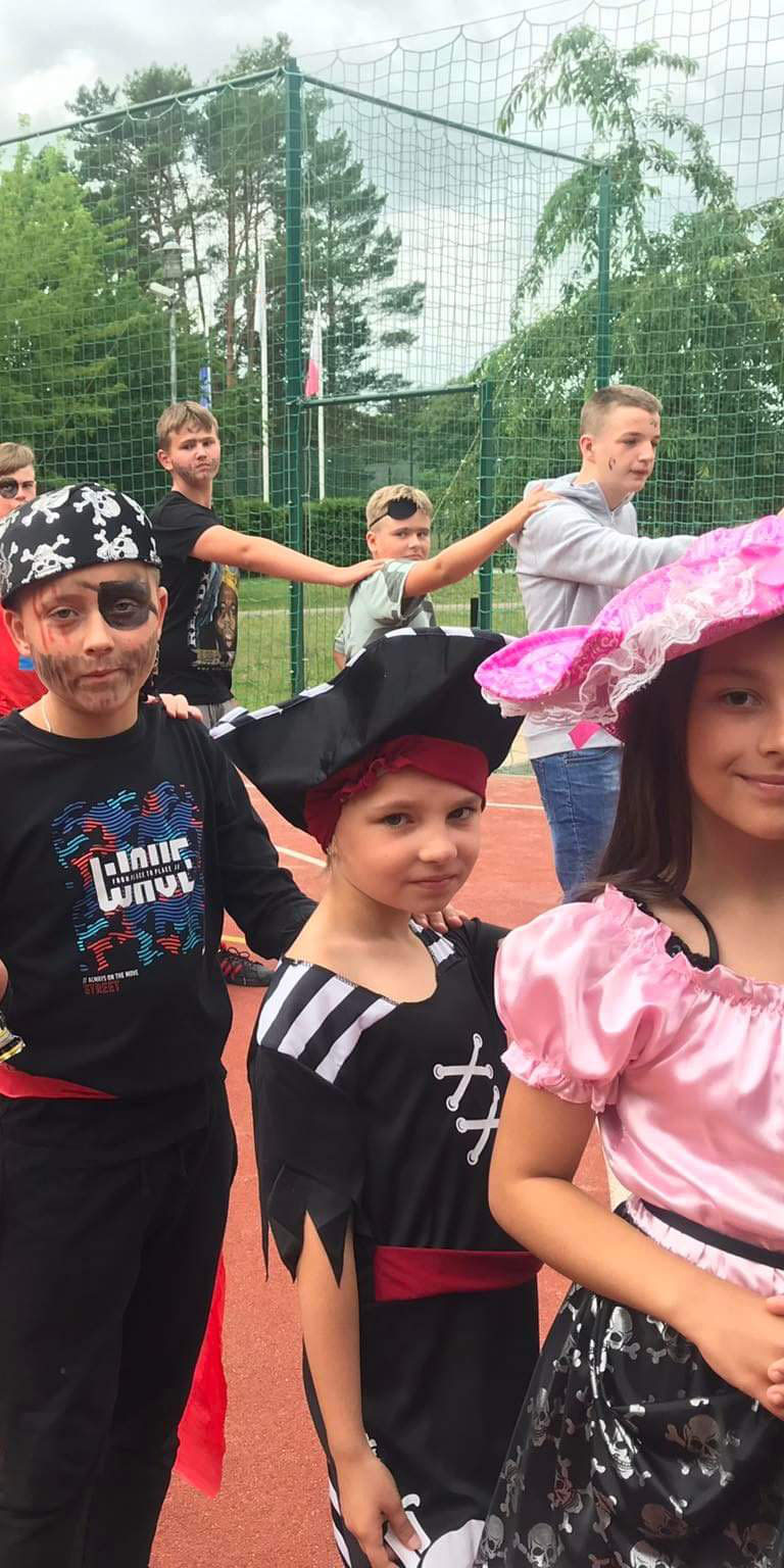 received_353302353647607