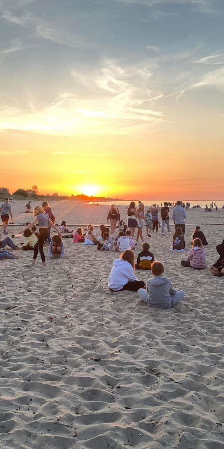 received_431007238953347