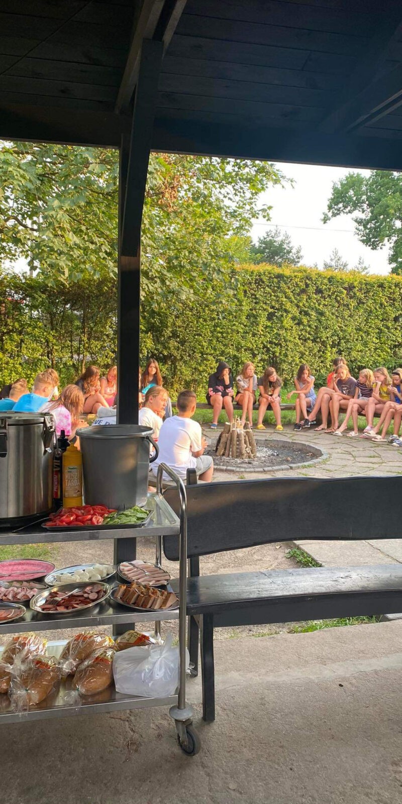 received_741777843705956